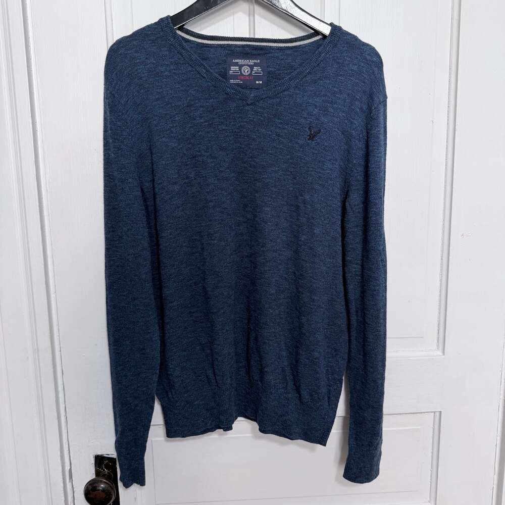 American Eagle Outfitters Men's Blue Athletic Fit V-Neck Cotton Sweater Medium